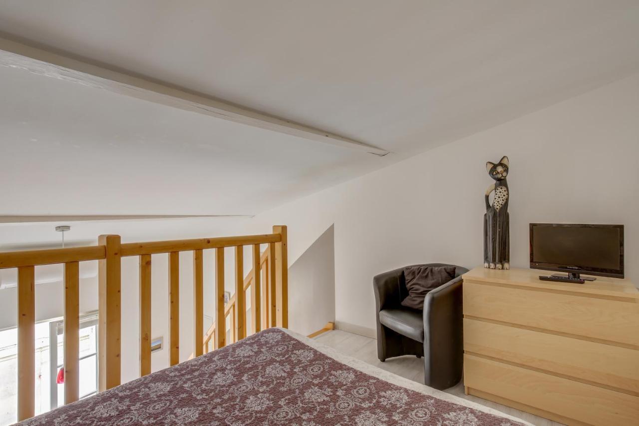 Logis Andraud Studios Saint-Émilion Екстериор снимка